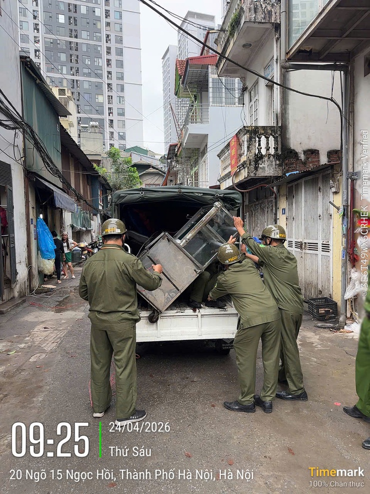 Phường Yên Sở quyết liệt xử lý vi phạm trật tự đô thị- Ảnh 1.