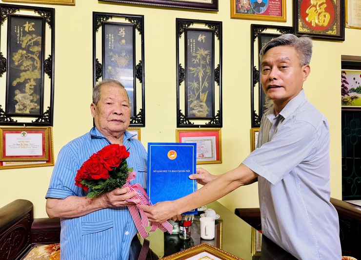 Ba nhà giáo xã Nam Phù được vinh danh - những "người gieo chữ" giữa chiến trường- Ảnh 4.