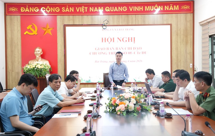 Đảng uỷ xã Bát Tràng giao ban Ban Chỉ đạo Chương trình 08-CTr/ĐU, triển khai nhiệm vụ trọng tâm năm 2026- Ảnh 1.