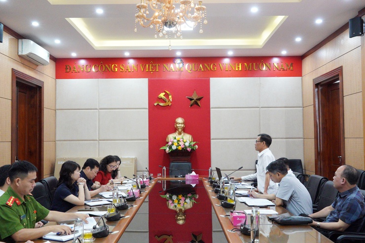 Đoàn kiểm tra Thành phố kiểm tra công tác quản lý giết mổ, kinh doanh sản phẩm động vật tại phường Chương Mỹ- Ảnh 1.