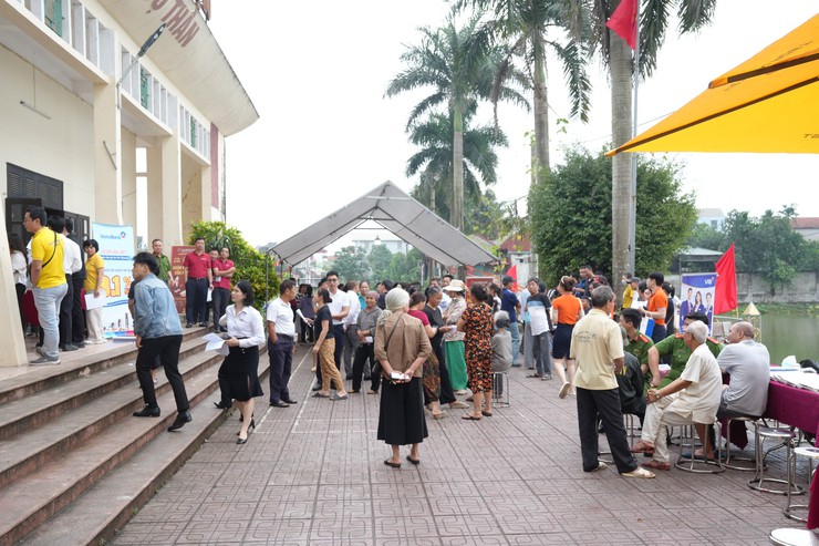 Xã Thanh Oai tiếp tục chi trả tiền bồi thường, hỗ trợ GPMB cho 150 hộ dân thôn Cự Thần- Ảnh 7.