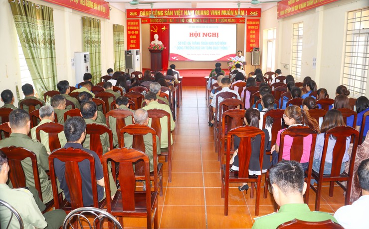 Đại Xuyên sơ kết 06 tháng triển khai mô hình "Cổng trường an toàn giao thông"- Ảnh 3.