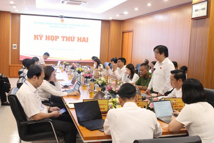 Kỳ họp thứ hai, HĐND phường Long Biên khóa II, nhiệm kỳ 2026-2031 thành công tốt đẹp: Thông qua 6 nghị quyết- Ảnh 3.