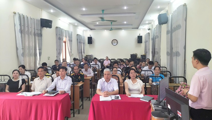 TẬP HUẤN NGHIỆP VỤ TÍN DỤNG CHÍNH SÁCH CHO CÁN BỘ HỘI, CÁC TỔ CHỨC CHÍNH TRỊ - XÃ HỘI XÃ, PHƯỜNG NĂM 2026- Ảnh 1.