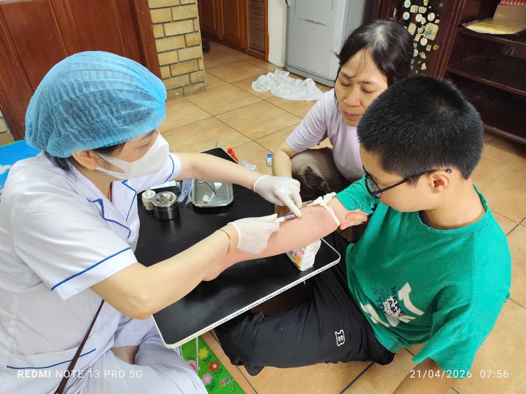 UBND PHƯỜNG VĂN MIẾU – QUỐC TỬ GIÁM TĂNG CƯỜNG CHĂM SÓC SỨC KHỎE CHO NGƯỜI KHUYẾT TẬT CÓ HOÀN CẢNH KHÓ KHĂN TRÊN ĐỊA BÀN - Ảnh 7.