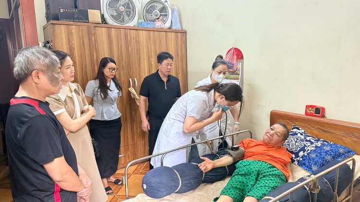 UBND PHƯỜNG VĂN MIẾU – QUỐC TỬ GIÁM TĂNG CƯỜNG CHĂM SÓC SỨC KHỎE CHO NGƯỜI KHUYẾT TẬT CÓ HOÀN CẢNH KHÓ KHĂN TRÊN ĐỊA BÀN - Ảnh 4.