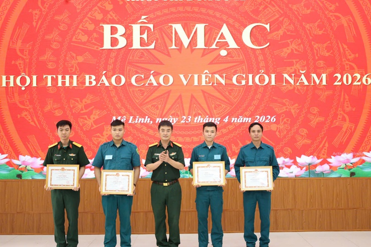 Khối thi đua số 12 - Bộ Tư lệnh Thủ đô Hà Nội tổ chức thành công Hội thi Báo cáo viên giỏi năm 2026- Ảnh 7.