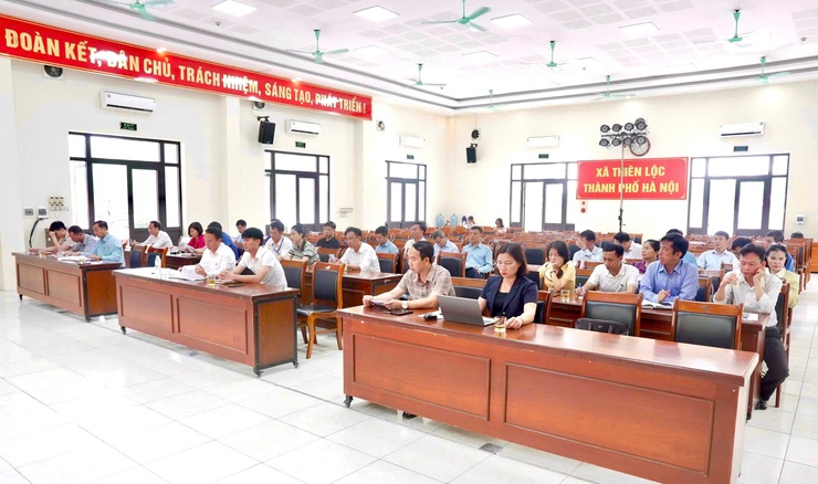 Hội nghị triển khai Kế hoạch phòng chống thiên tai và tìm kiếm cứu nạn năm 2026; triển khai công tác thu giá dịch vụ vệ sinh môi trường trên địa bàn xã- Ảnh 2.