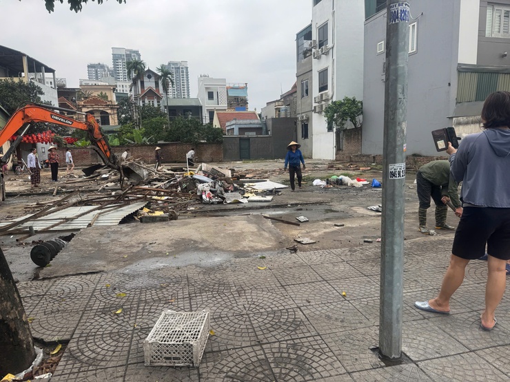 Phường Lĩnh Nam ra quân khắc phục “điểm nghẽn” trật tự đô thị- Ảnh 20.