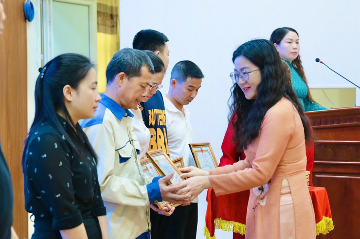 Phú Nghĩa phát động Tháng hành động về An toàn, vệ sinh lao động và Tháng Công nhân năm 2026- Ảnh 13.