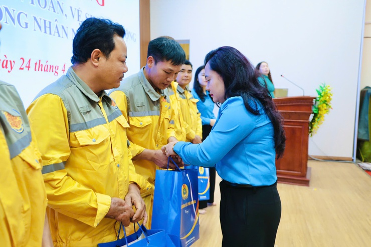 Phú Nghĩa phát động Tháng hành động về An toàn, vệ sinh lao động và Tháng Công nhân năm 2026- Ảnh 16.