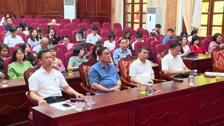 Từ Liêm tổ chức hội nghị quán triệt, triển khai Chỉ thị số 09-CT/TU của Thành ủy- Ảnh 1.