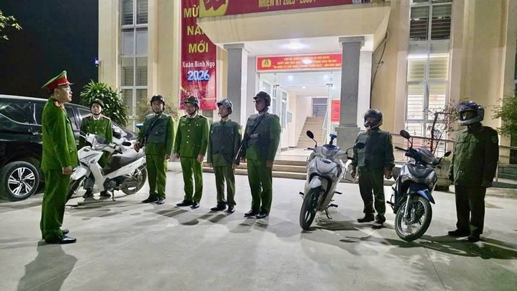 Công an xã Phú Nghĩa tăng cường các biện pháp bảo đảm an ninh, an toàn trong dịp nghỉ lễ- Ảnh 2.