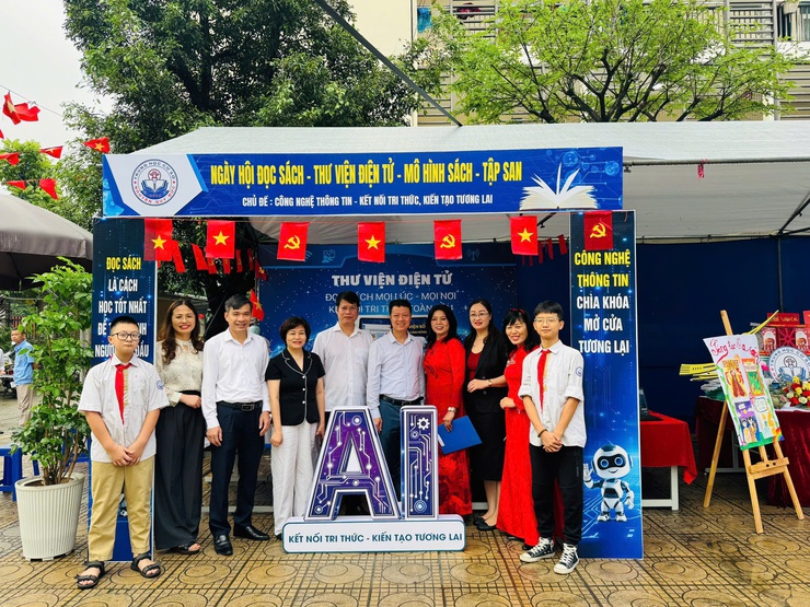 Phường Tây Mỗ tổ chức Lễ phát động hưởng ứng Ngày Sách và Văn hóa đọc Việt Nam lần thứ V năm 2026: Lan tỏa tri thức trong kỷ nguyên mới- Ảnh 8.