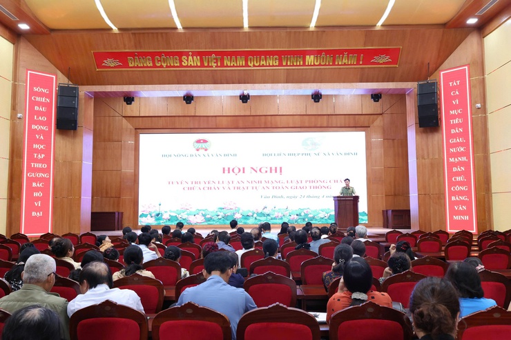 Vân Đình: Tổ chức hội nghị tuyên truyền, phổ biến, giáo dục pháp luật cho hội viên nông dân, phụ nữ- Ảnh 5.