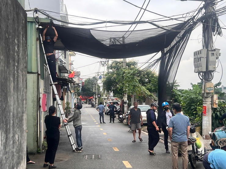 Phường Lĩnh Nam ra quân khắc phục “điểm nghẽn” trật tự đô thị- Ảnh 7.