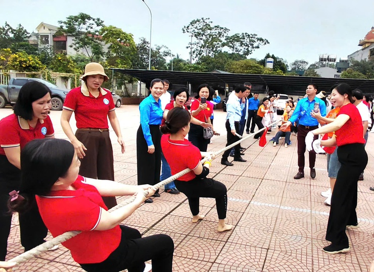 Xã Đoài Phương sôi nổi lễ phát động hưởng ứng Tháng công nhân, Tháng hành động về An toàn vệ sinh lao động và Hội thao CNVCLĐ năm 2026- Ảnh 5.