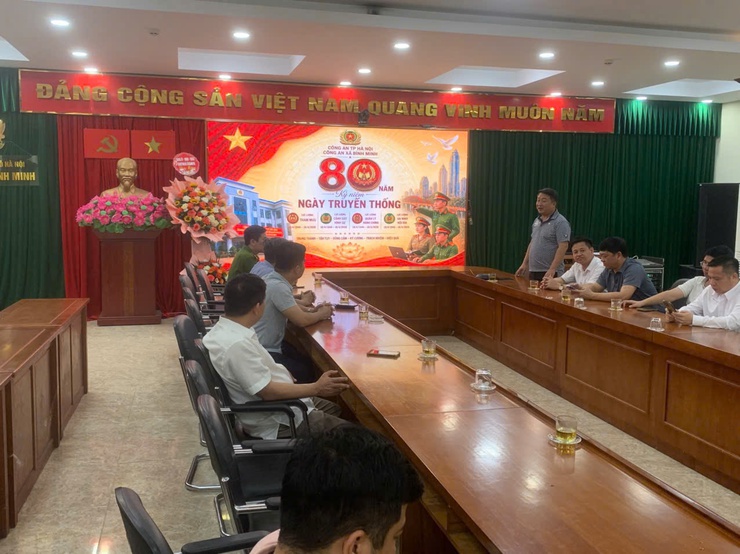 ĐẢNG ỦY, UBND XÃ BÌNH MINH THĂM, CHÚC MỪNG CÔNG AN XÃ NHÂN KỶ NIỆM 80 NĂM NGÀY TRUYỀN THỐNG LỰC LƯỢNG CAND- Ảnh 2.