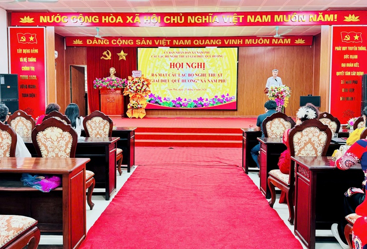 Nam Phù: Kết nối tình yêu nghệ thuật từ CLB “Giai điệu quê hương"- Ảnh 2.
