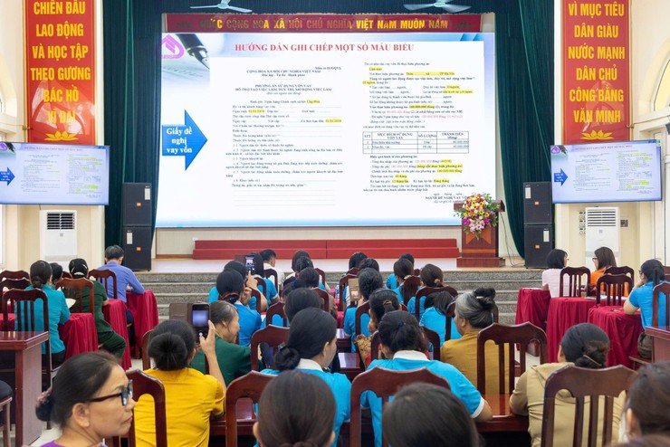 Hội LHPN xã Ứng Thiên tổ chức hội nghị tuyên truyền tín dụng chính sách và pháp luật về bình đẳng giới, phòng chống bạo lực gia đình năm 2026- Ảnh 6.