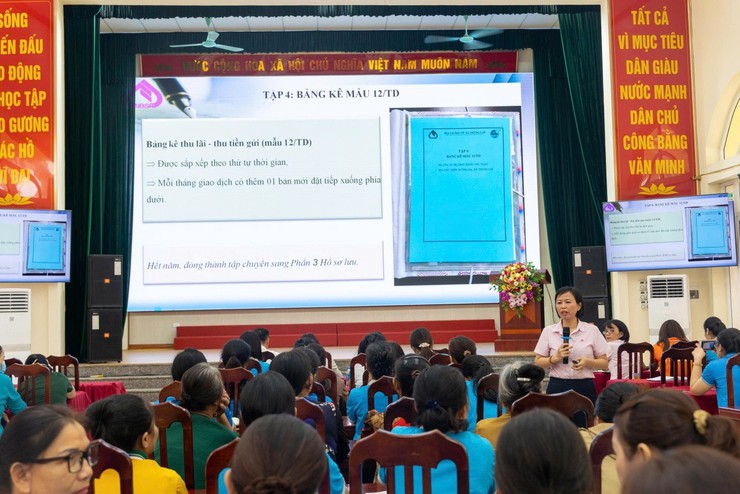 Hội LHPN xã Ứng Thiên tổ chức hội nghị tuyên truyền tín dụng chính sách và pháp luật về bình đẳng giới, phòng chống bạo lực gia đình năm 2026- Ảnh 5.