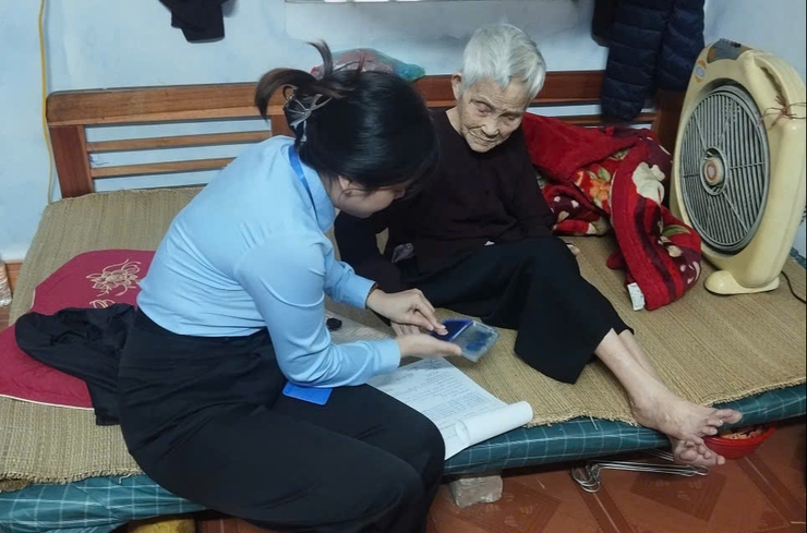 Đưa dịch vụ công đến tận nhà: Câu chuyện lan tỏa giá trị nhân văn từ cơ sở của Chi nhánh 08- Ảnh 1.