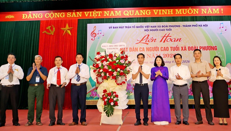 Đoài Phương rộn ràng Liên hoan tiếng hát dân ca người cao tuổi năm 2026- Ảnh 1.