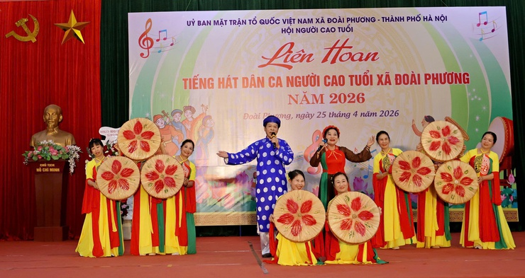 Đoài Phương rộn ràng Liên hoan tiếng hát dân ca người cao tuổi năm 2026- Ảnh 8.
