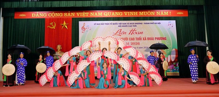 Đoài Phương rộn ràng Liên hoan tiếng hát dân ca người cao tuổi năm 2026- Ảnh 11.