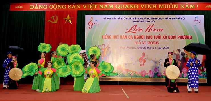 Đoài Phương rộn ràng Liên hoan tiếng hát dân ca người cao tuổi năm 2026- Ảnh 13.