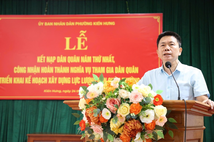 Phường Kiến Hưng tổ chức Lễ kết nạp Dân quân năm thứ nhất, công nhận hoàn thành nghĩa vụ tham gia Dân quân năm 2026- Ảnh 3.