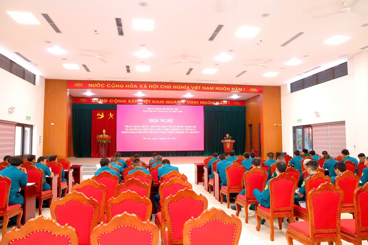 BAN CHQS XÃ THƯ LÂM TỔ CHỨC HỘI NGHỊ  TRAO TẶNG HUÂN CHƯƠNG BẢO VỆ TỔ QUỐC HẠNG BA, ĐÁNH GIÁ KẾT QUẢ THỰC HIỆN NHIỆM VỤ THÁNG 4 VÀ TRIỂN KHAI NHIỆM VỤ THÁNG 5 NĂM 2026- Ảnh 1.