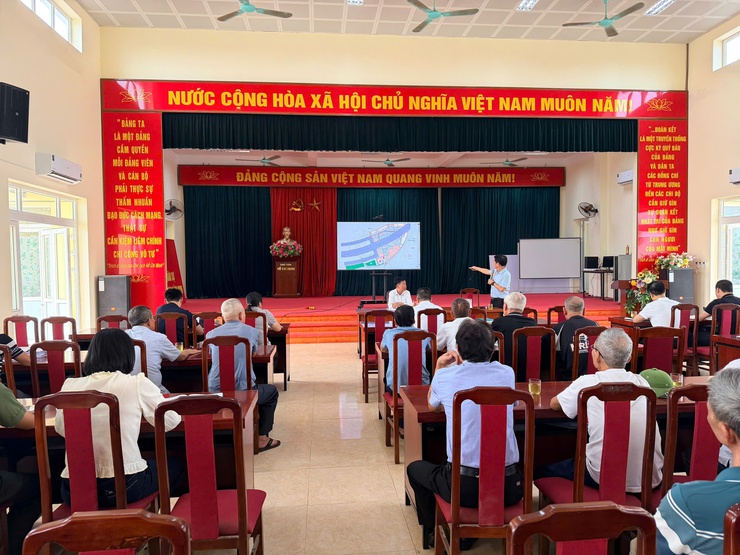 XÃ VĨNH THANH TỔ CHỨC HỘI NGHỊ TUYÊN TRUYỀN, VẬN ĐỘNG CÁC HỘ GIA ĐÌNH, CÁ NHÂN THÔN HẢI BỐI CÓ MỘ NẰM TRONG PHẠM VI THỰC HIỆN DỰ ÁN THÀNH PHỐ THÔNG MINH- Ảnh 4.