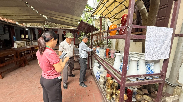 PHƯỜNG BỒ ĐỀ: RA QUÂN TỔNG VỆ SINH MÔI TRƯỜNG – ỨNG DỤNG CHUYỂN ĐỔI SỐ TRONG CÔNG TÁC PHÒNG CHỐNG DỊCH BỆNH- Ảnh 18.