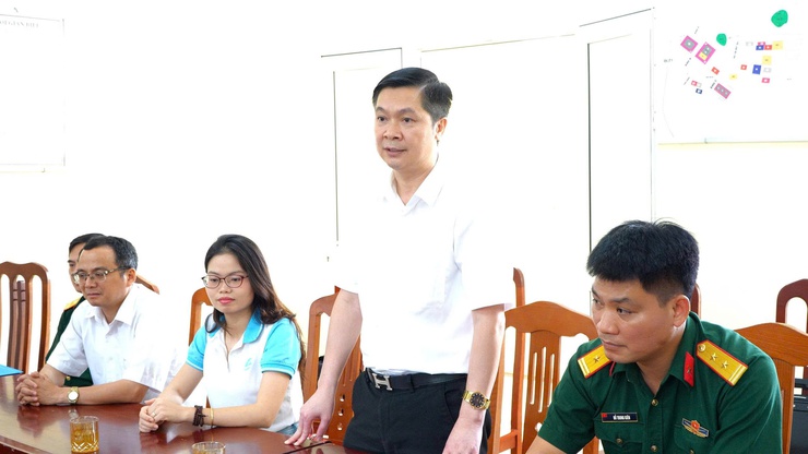 ️ XÃ DÂN HÒA thăm, động viên tân binh nhập ngũ️
Gắn kết hậu phương – đơn vị- Ảnh 8.