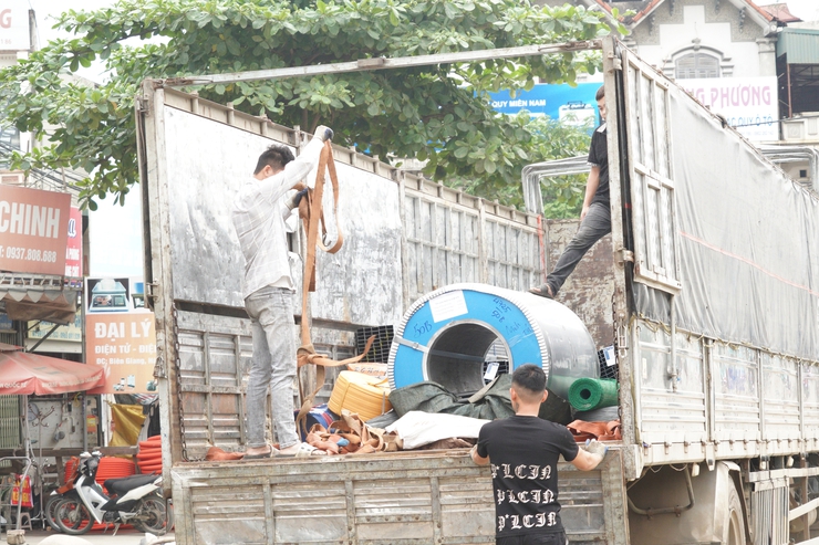 Phường Chương Mỹ hỗ trợ người dân tháo dỡ, giải phóng mặt bằng phục vụ Dự án cải tạo, nâng cấp Quốc lộ 6 đoạn Ba La – Xuân Mai- Ảnh 3.