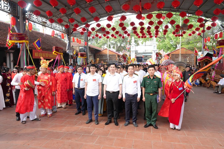 Khai hội truyền thống Làng chuông năm 2026: Lan toả giá trị văn hoá đặc sắc- Ảnh 2.