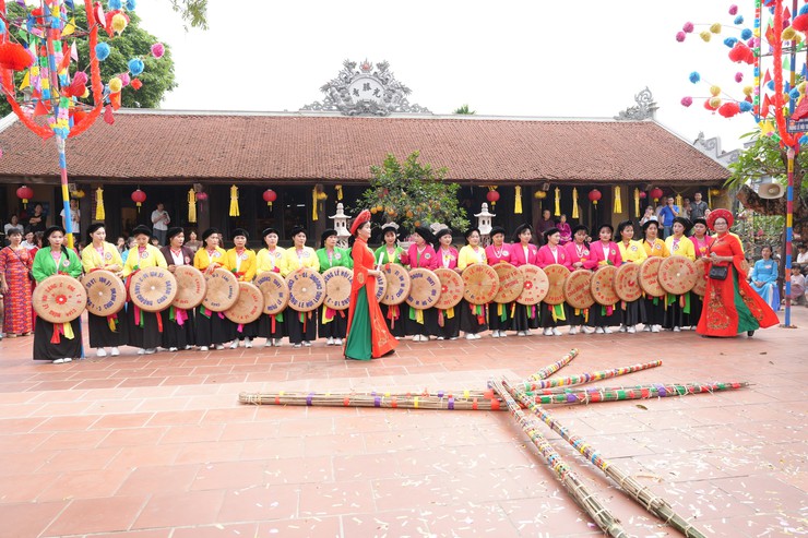 Độc đáo hội thi thổi cơm – nét đẹp văn hóa dân gian Làng Chuông- Ảnh 1.