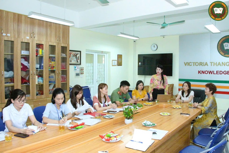 Đoàn kiểm tra liên ngành an toàn thực phẩm xã Bình Minh kiểm tra đột xuất 5 cơ sở giáo dục ngoài công lập - Ảnh 1.