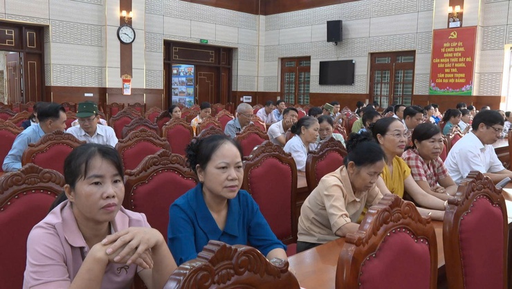 Phúc Thọ: Tập huấn kỹ năng số cho Tổ chuyển đổi số cộng đồng và người dân- Ảnh 4.