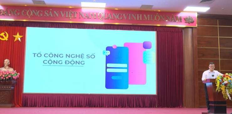 Phúc Thọ: Tập huấn kỹ năng số cho Tổ chuyển đổi số cộng đồng và người dân- Ảnh 1.