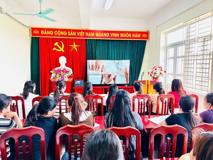 TẬP HUẤN KIẾN THỨC AN TOÀN THỰC PHẨM – NÂNG CAO CHẤT LƯỢNG CHĂM SÓC TRẺ- Ảnh 2.