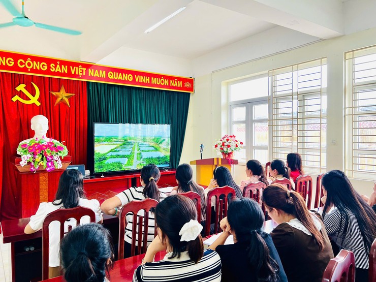 TẬP HUẤN KIẾN THỨC AN TOÀN THỰC PHẨM – NÂNG CAO CHẤT LƯỢNG CHĂM SÓC TRẺ- Ảnh 3.