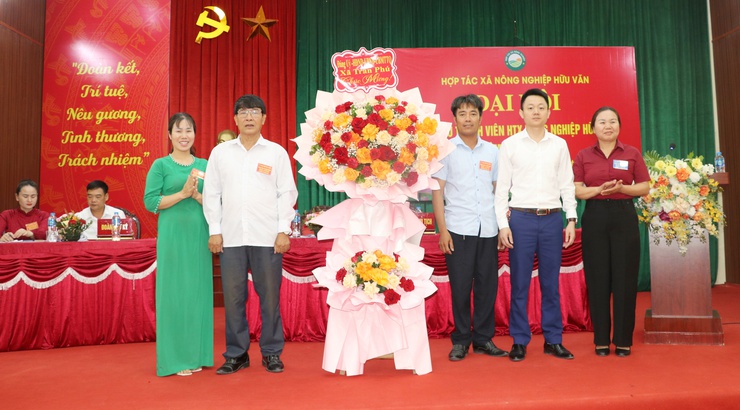 Hợp tác xã Nông nghiệp Hữu Văn tổ chức Đại hội đại biểu thành viên nhiệm kỳ 2026–2031 thành công tốt đẹp- Ảnh 2.