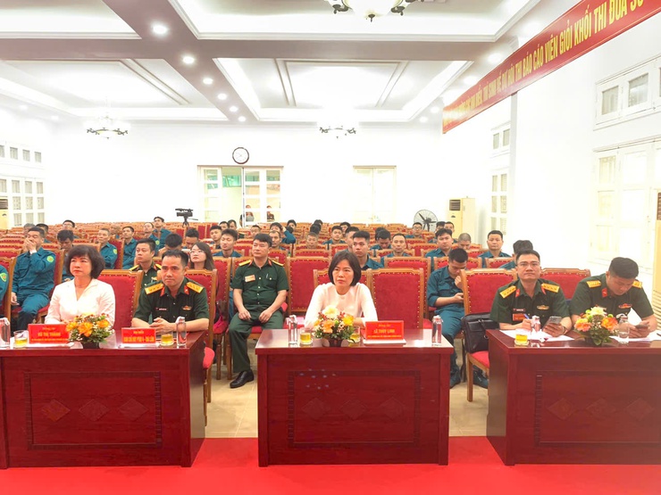 Hội thi Báo cáo viên giỏi Khối thi đua số 10: Tuyên truyền Nghị quyết Đại hội lần thứ XIV của Đảng- Ảnh 5.