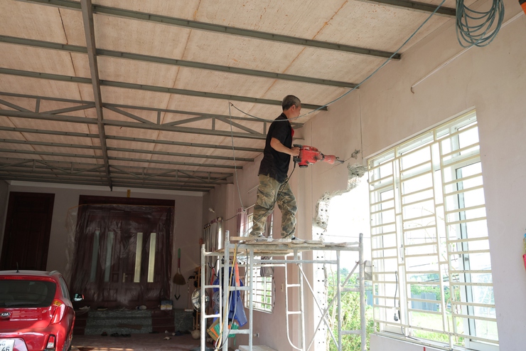 Phú Nghĩa: Tiếp tục có nhiều hộ gia đình thôn xóm Đông, phố Gốt tự nguyện bàn giao mặt bằng cho Dự án cải tạo, nâng cấp Quốc lộ 6- Ảnh 5.