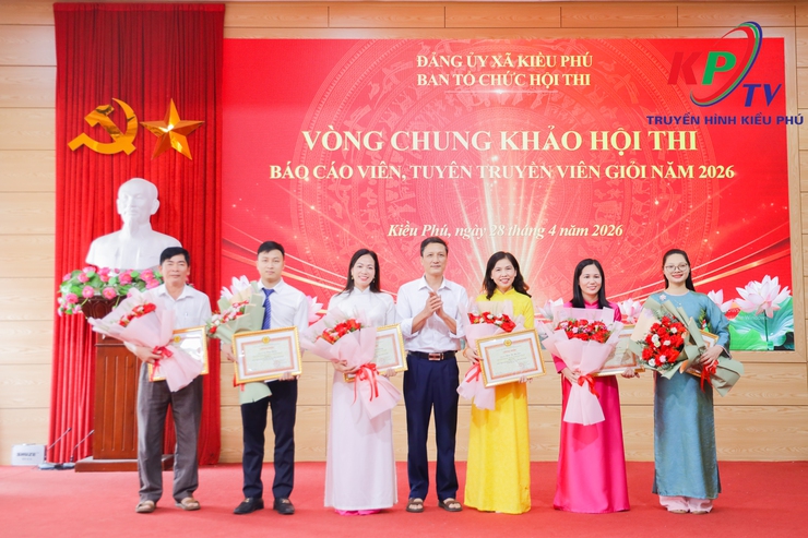 Chung khảo cuộc thi Báo cáo viên, Tuyên truyền viên giỏi năm 2026 tuyên truyền Nghị quyết Đại hội XIV của Đảng và Nghị quyết đại hội đảng bộ các cấp nhiệm kỳ 2025-2030- Ảnh 13.