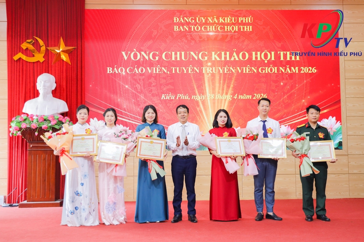Chung khảo cuộc thi Báo cáo viên, Tuyên truyền viên giỏi năm 2026 tuyên truyền Nghị quyết Đại hội XIV của Đảng và Nghị quyết đại hội đảng bộ các cấp nhiệm kỳ 2025-2030- Ảnh 12.