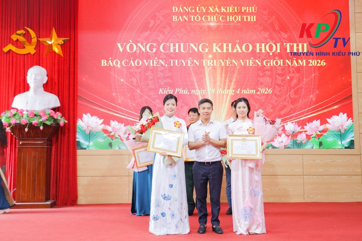 Chung khảo cuộc thi Báo cáo viên, Tuyên truyền viên giỏi năm 2026 tuyên truyền Nghị quyết Đại hội XIV của Đảng và Nghị quyết đại hội đảng bộ các cấp nhiệm kỳ 2025-2030- Ảnh 9.