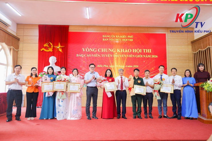 Chung khảo cuộc thi Báo cáo viên, Tuyên truyền viên giỏi năm 2026 tuyên truyền Nghị quyết Đại hội XIV của Đảng và Nghị quyết đại hội đảng bộ các cấp nhiệm kỳ 2025-2030- Ảnh 11.